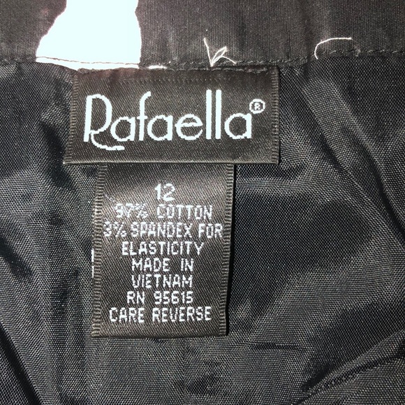 Rafaella skirt with flowers - Picture 4 of 5